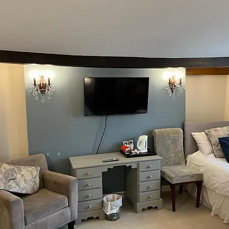 Cocketts Hotel 3*