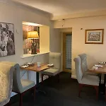 Cocketts Szálloda 3*