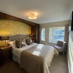 Cocketts 3*
