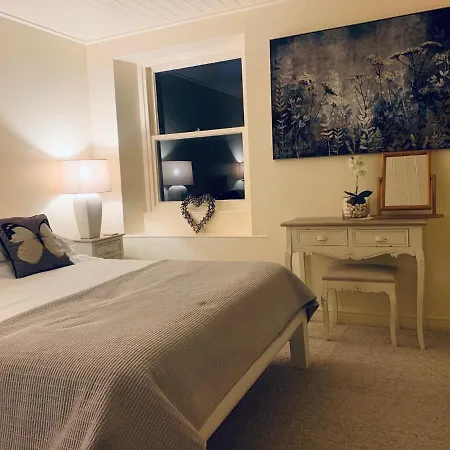 Cocketts Hotel
